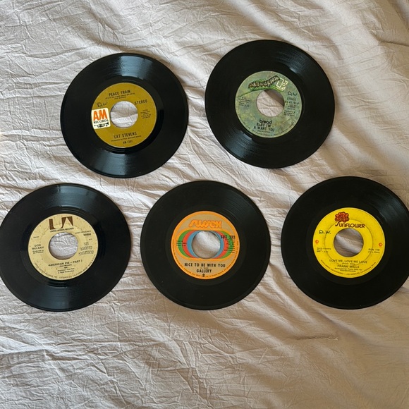 Other - Vintage Vinyl Record Collection 5 45’s…. No dust covers